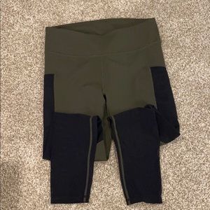 Fabletics Capri Leggings. Size Small